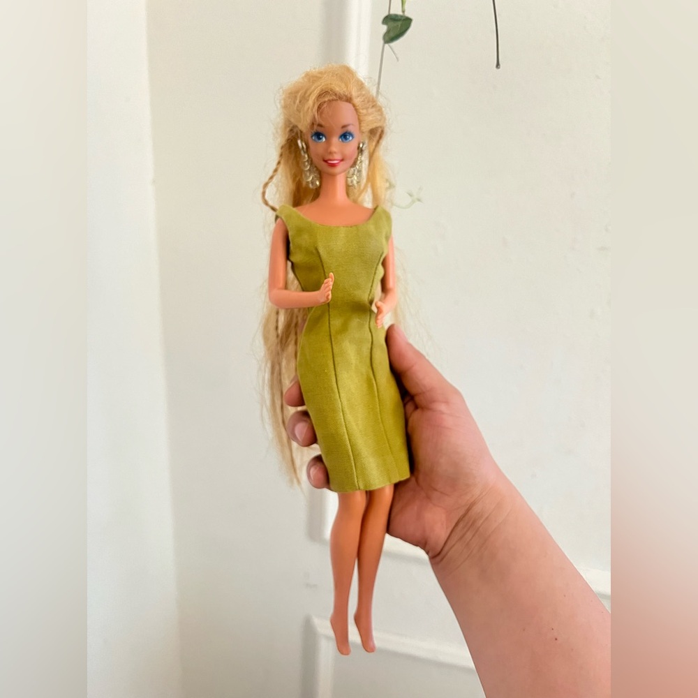 Hollywood Hair Barbie in the Francie green dress Vintage 1975 Mattel